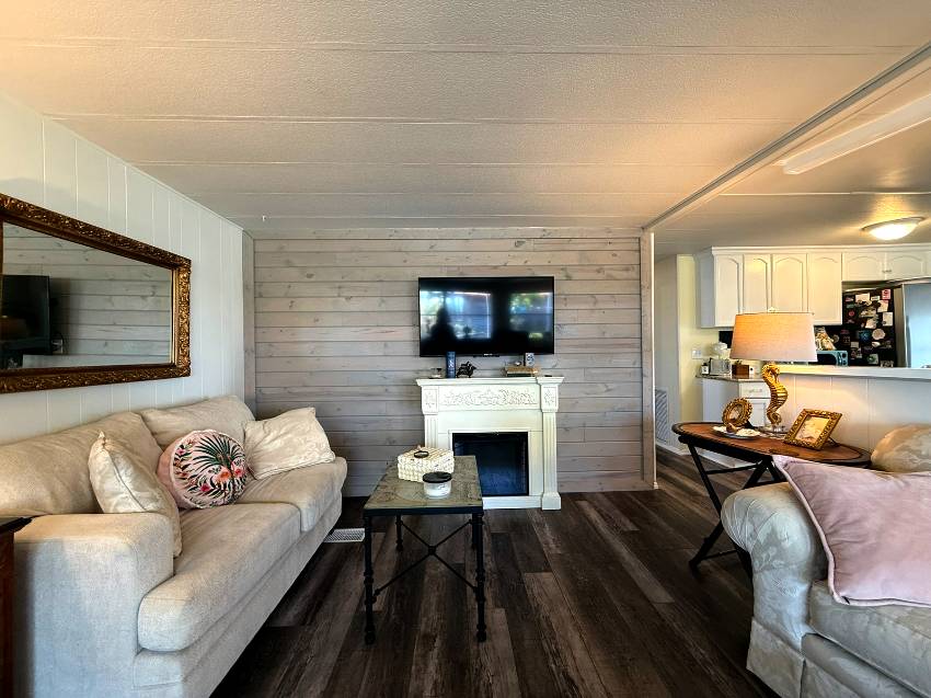 583 Bayshore Dr a Ellenton, FL Mobile or Manufactured Home for Sale